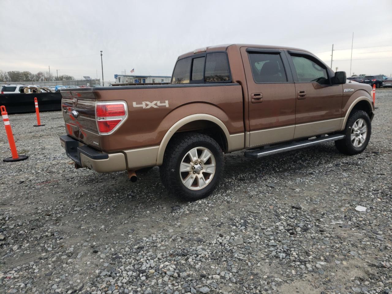 Photo 4 from auction – 2011 FORD F150 SUPER with VIN 1FTFW1EF2BFA31603