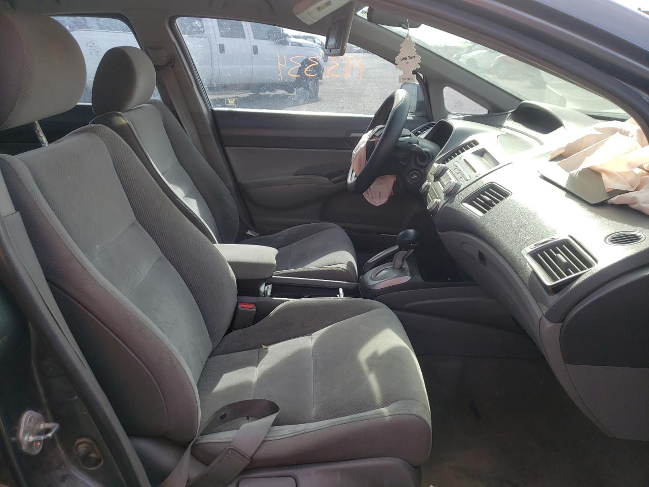 Photo 5 from auction – 2009 HONDA CIVIC LX with VIN 19XFA16559E042023