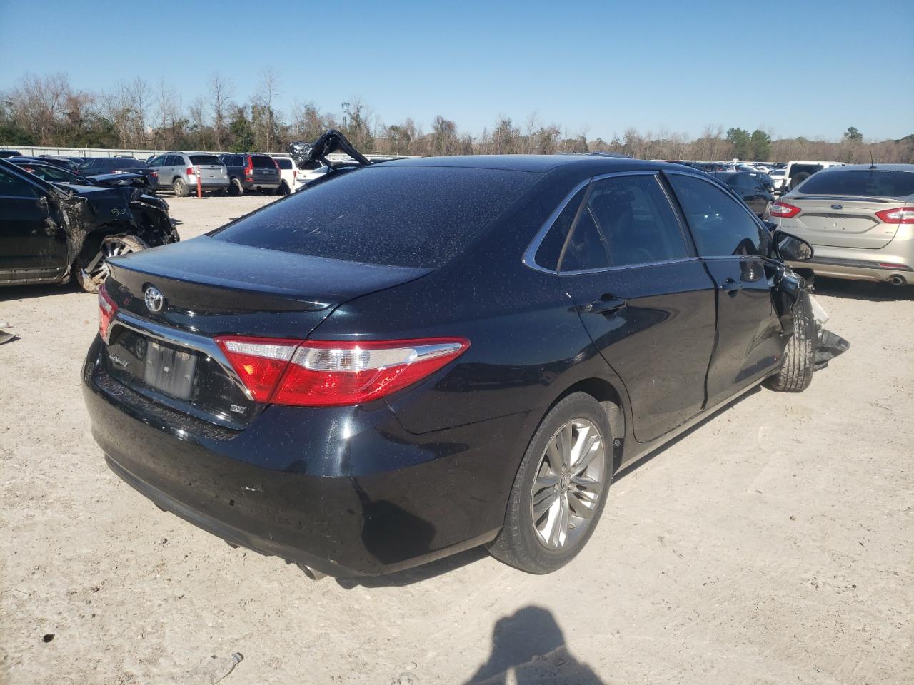 Photo 4 from auction – 2017 TOYOTA CAMRY LE with VIN 4T1BF1FKXHU306659