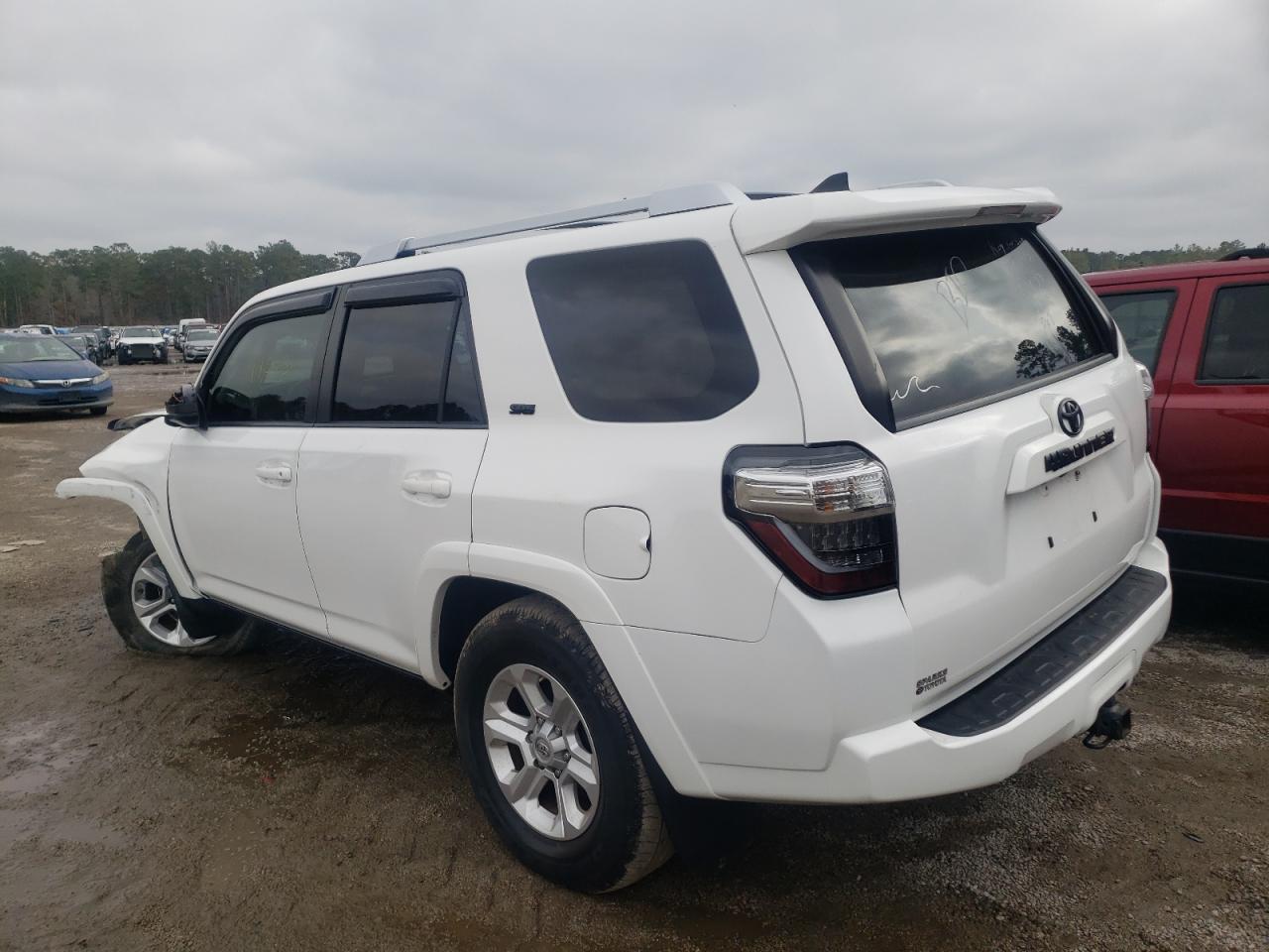 Photo 3 from auction – 2016 TOYOTA 4RUNNER SR with VIN JTEZU5JR7G5115533