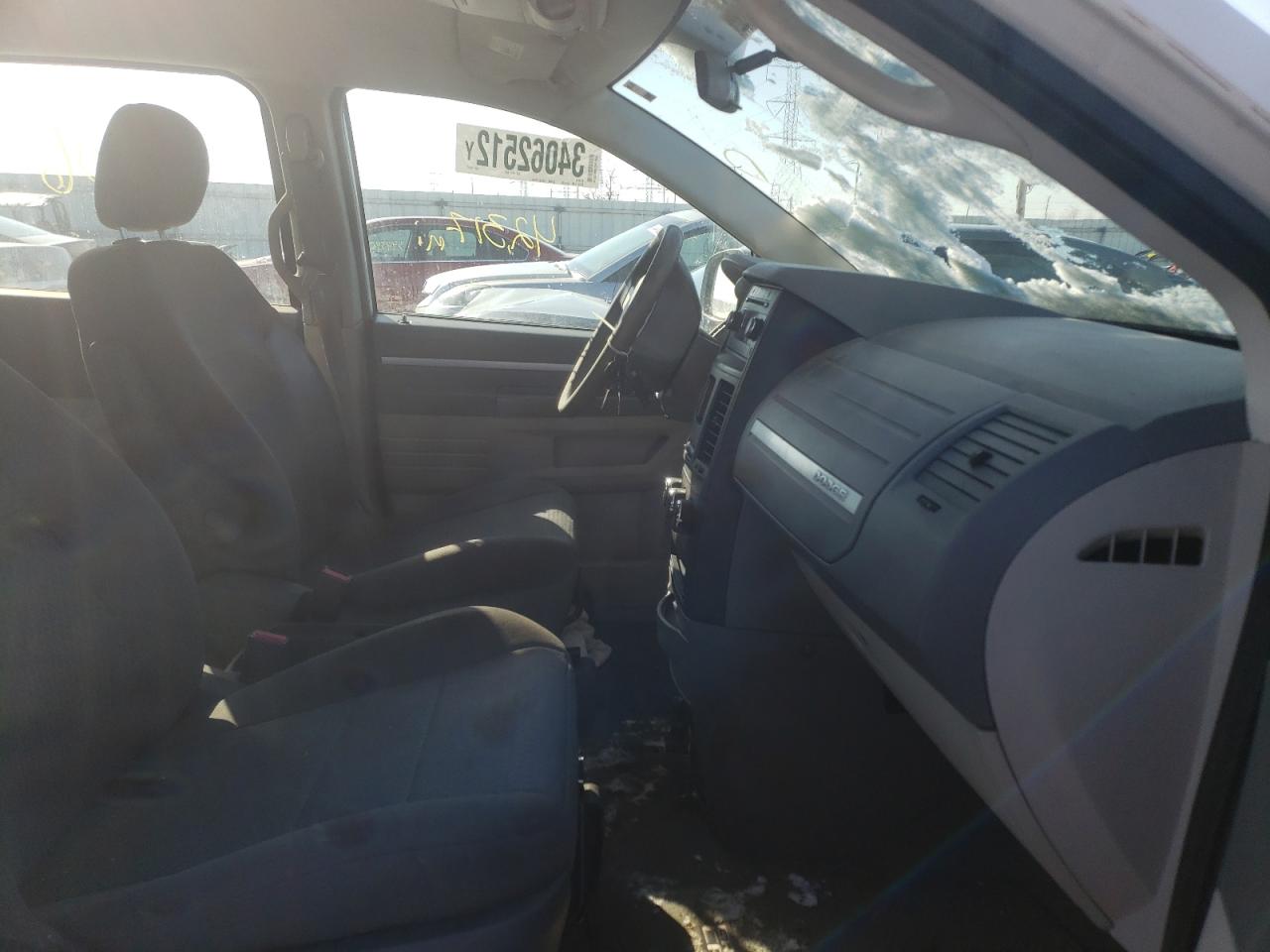 Photo 5 from auction – 2010 DODGE GRAND CARA with VIN 2D4RN4DE1AR165815