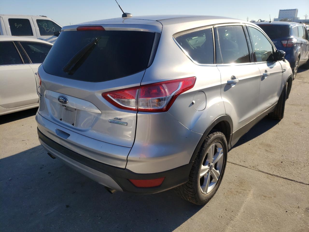 Photo 4 from auction – 2016 FORD ESCAPE SE with VIN 1FMCU0GX0GUC05837