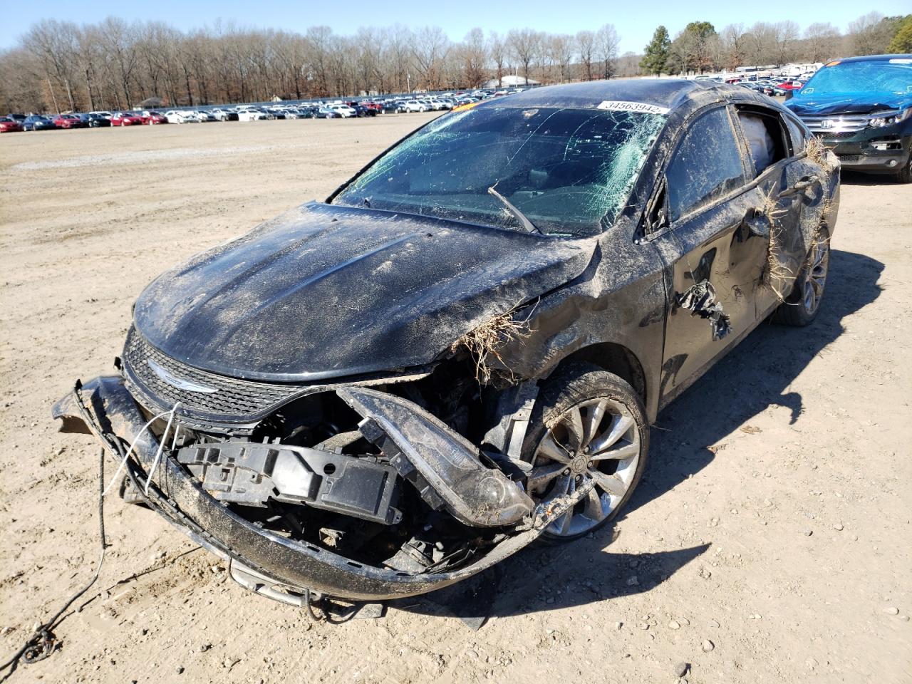 Photo 2 from auction – 2015 CHRYSLER 200 S with VIN 1C3CCCBB0FN681930