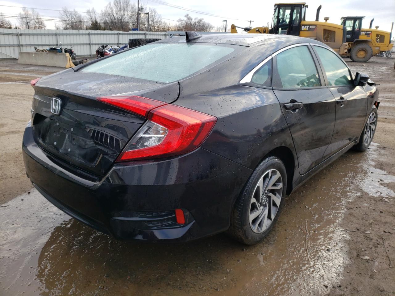 Photo 4 from auction – 2018 HONDA CIVIC EX with VIN 2HGFC2F75JH511459