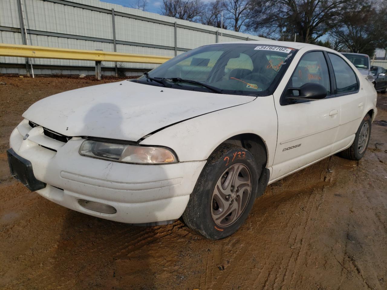 Photo 2 from auction – 1998 DODGE STRATUS with VIN 1B3EJ56X5WN145567