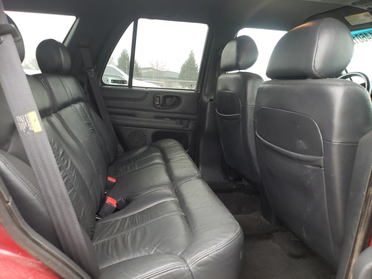 Photo 6 from auction – 2002 CHEVROLET BLAZER with VIN 1GNDT13W12K173152