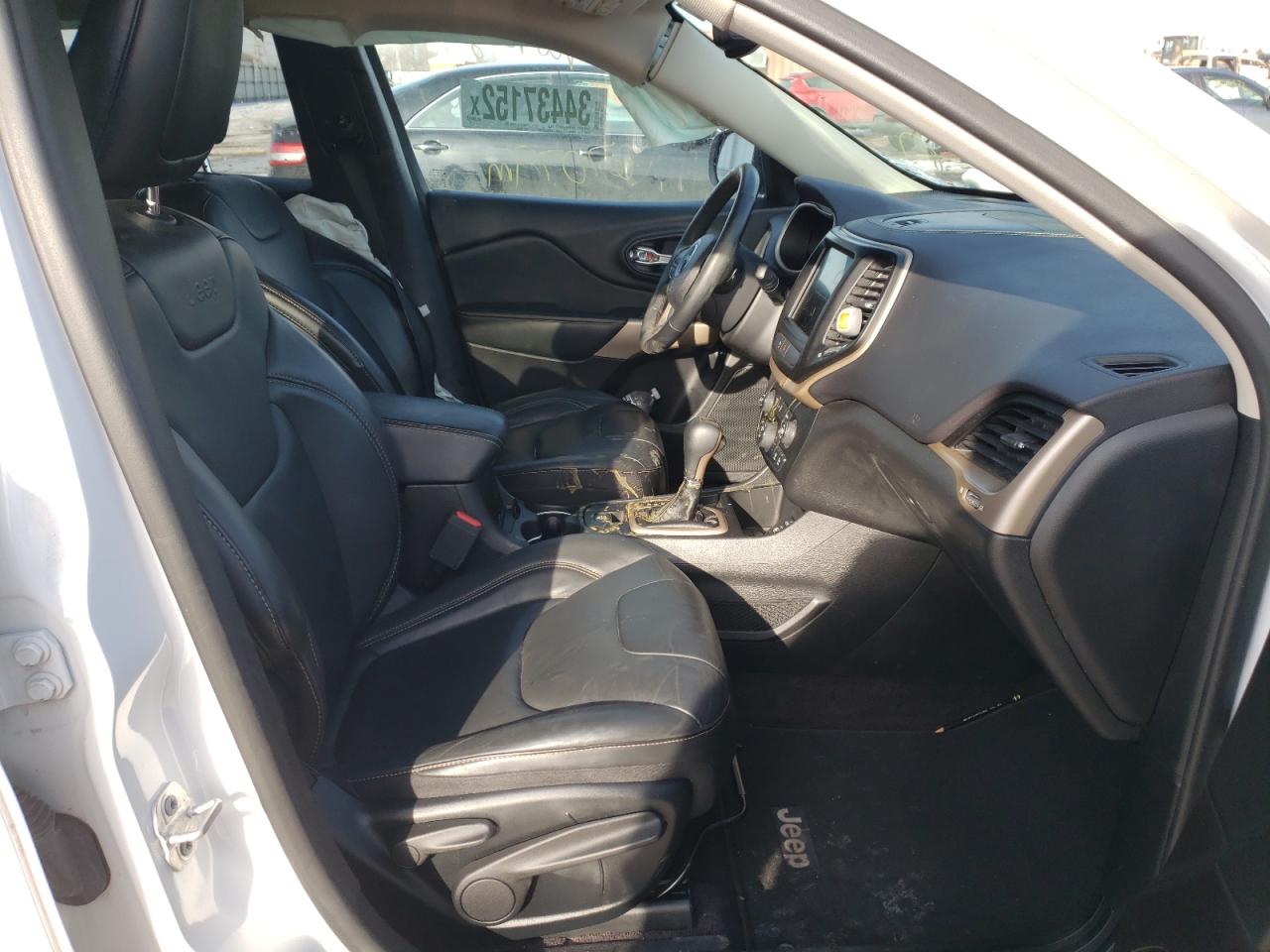 Photo 5 from auction – 2018 JEEP CHEROKEE L with VIN 1C4PJLDBXJD568324