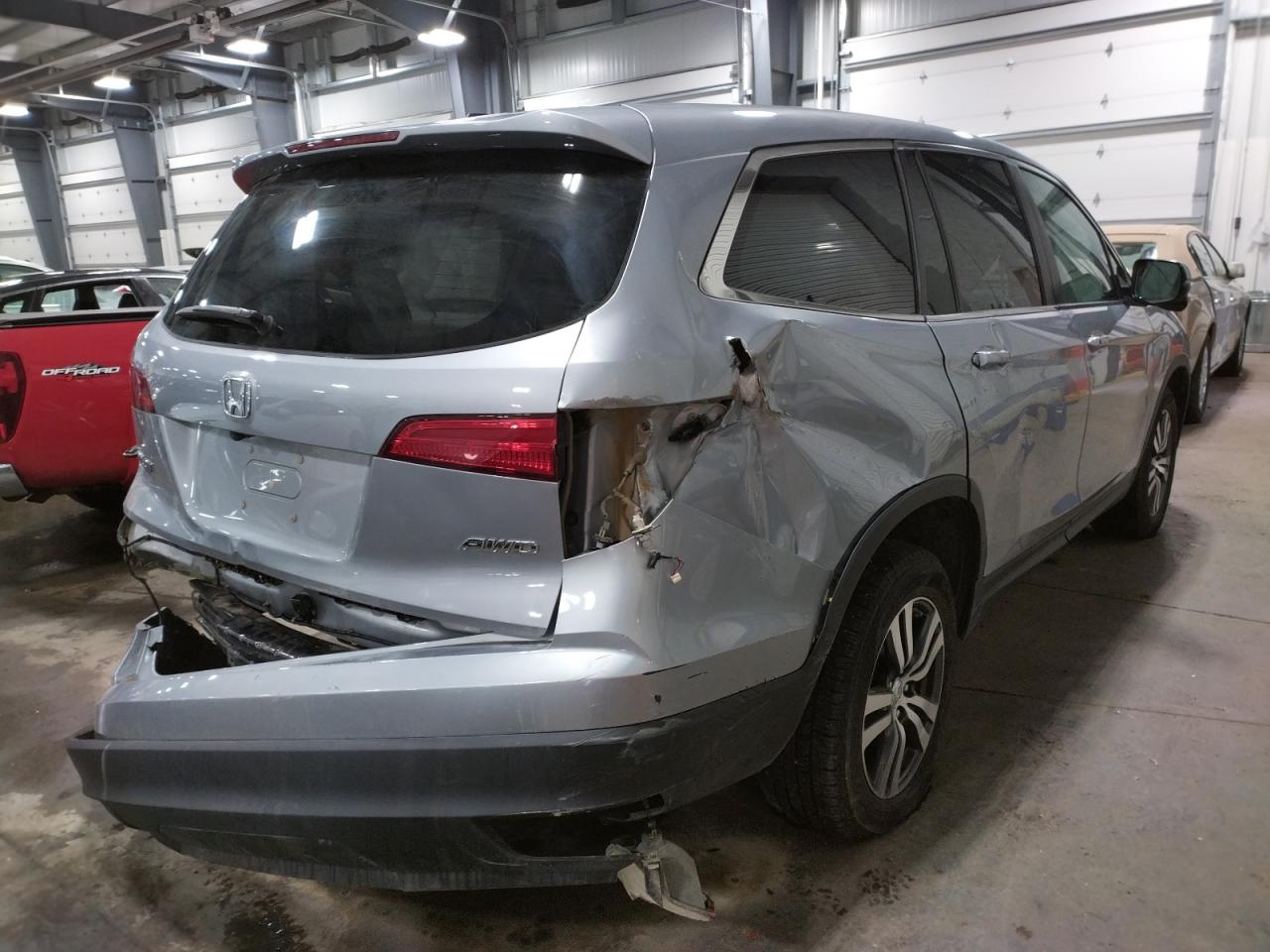 Photo 4 from auction – 2018 HONDA PILOT EXL with VIN 5FNYF6H69JB012955