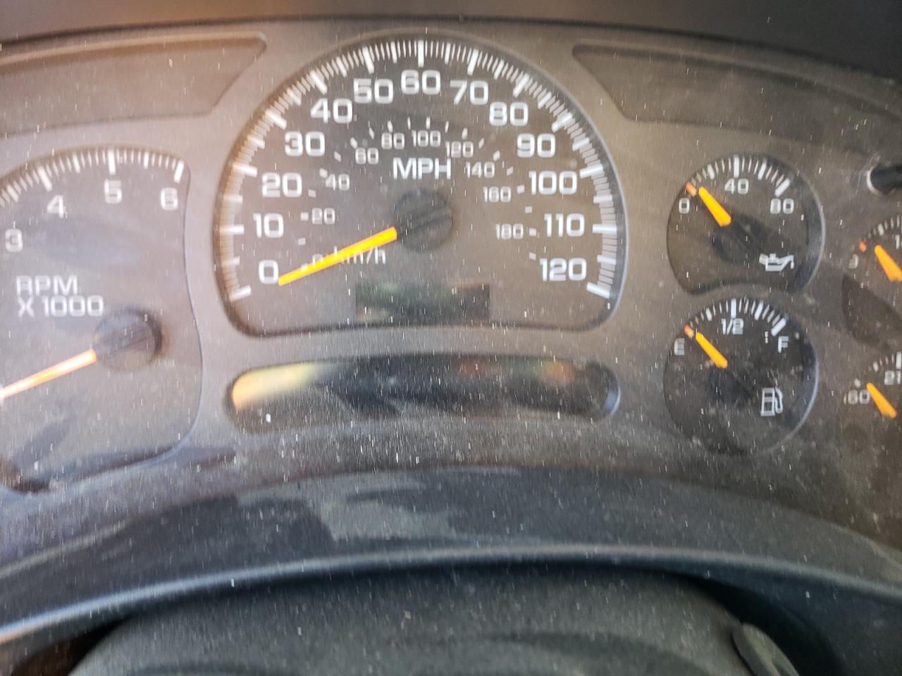 Photo 8 from auction – 2004 CHEVROLET SILVERADO with VIN 1GCEC19X54Z222456