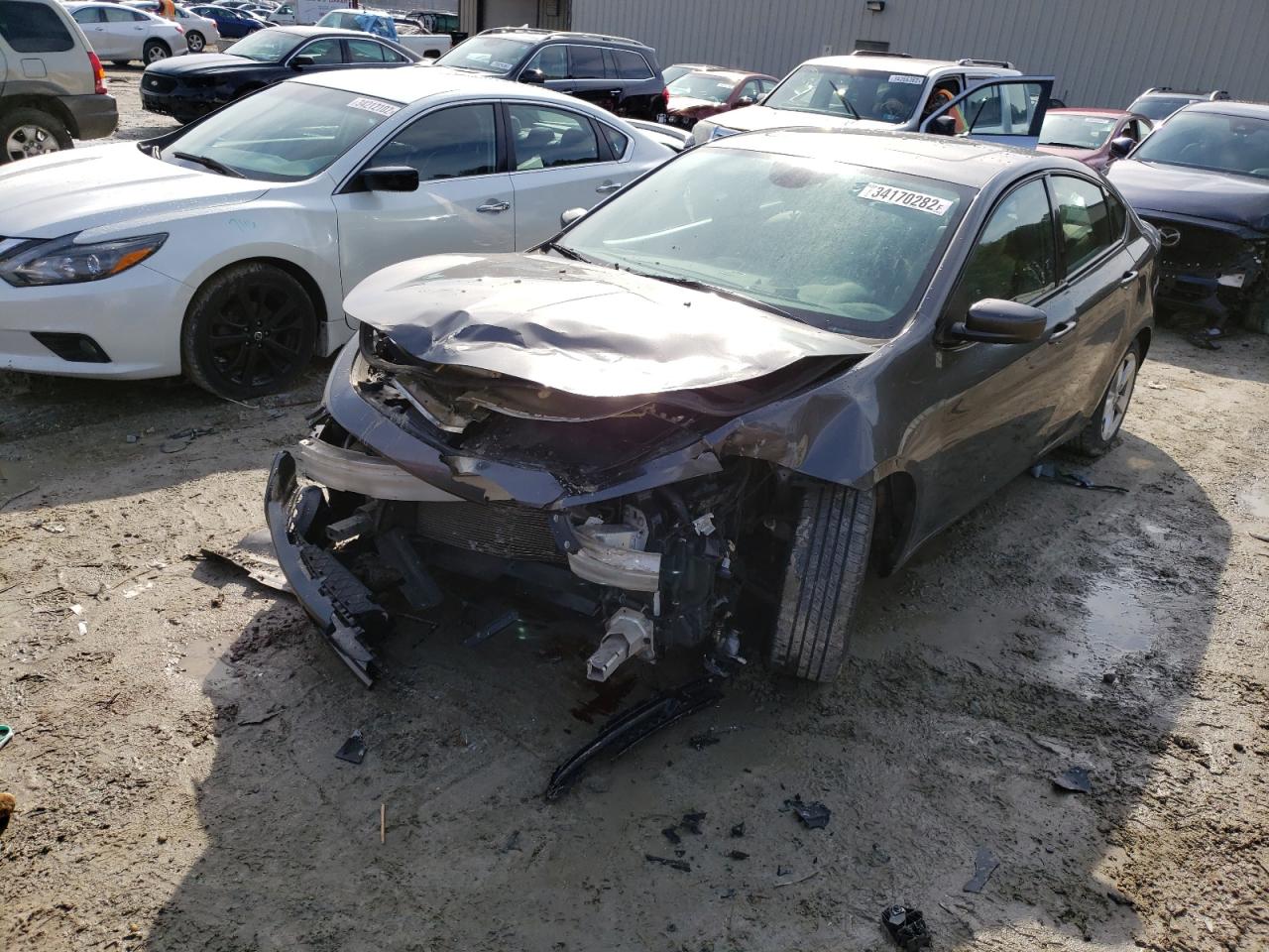 Photo 2 from auction – 2015 DODGE DART SXT with VIN 1C3CDFBB1FD227819