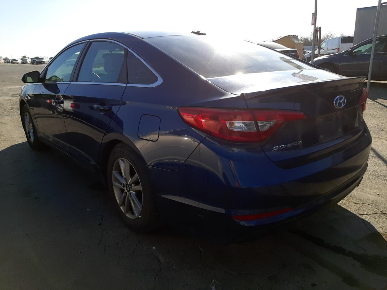 Photo 3 from auction – 2015 HYUNDAI SONATA SE with VIN 5NPE24AF0FH078123