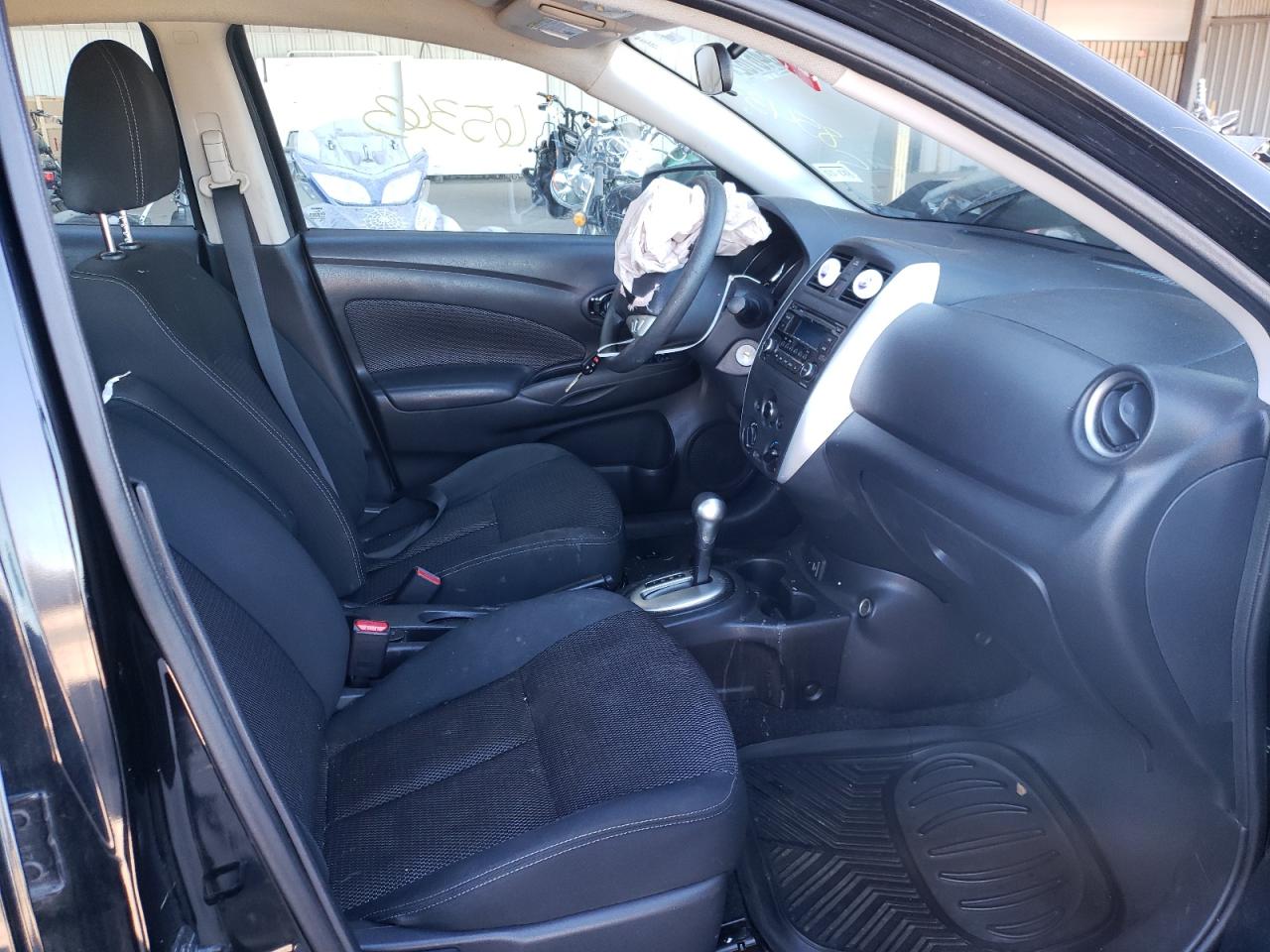 Photo 5 from auction – 2017 NISSAN VERSA S with VIN 3N1CN7AP1HL854371