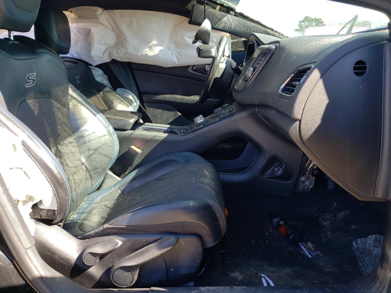 Photo 5 from auction – 2015 CHRYSLER 200 S with VIN 1C3CCCBB0FN681930