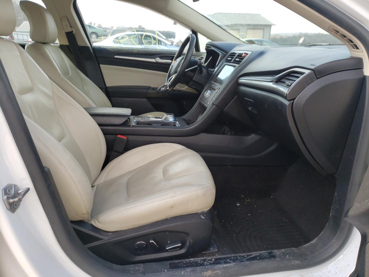 Photo 5 from auction – 2017 FORD FUSION TIT with VIN 3FA6P0RU7HR315116