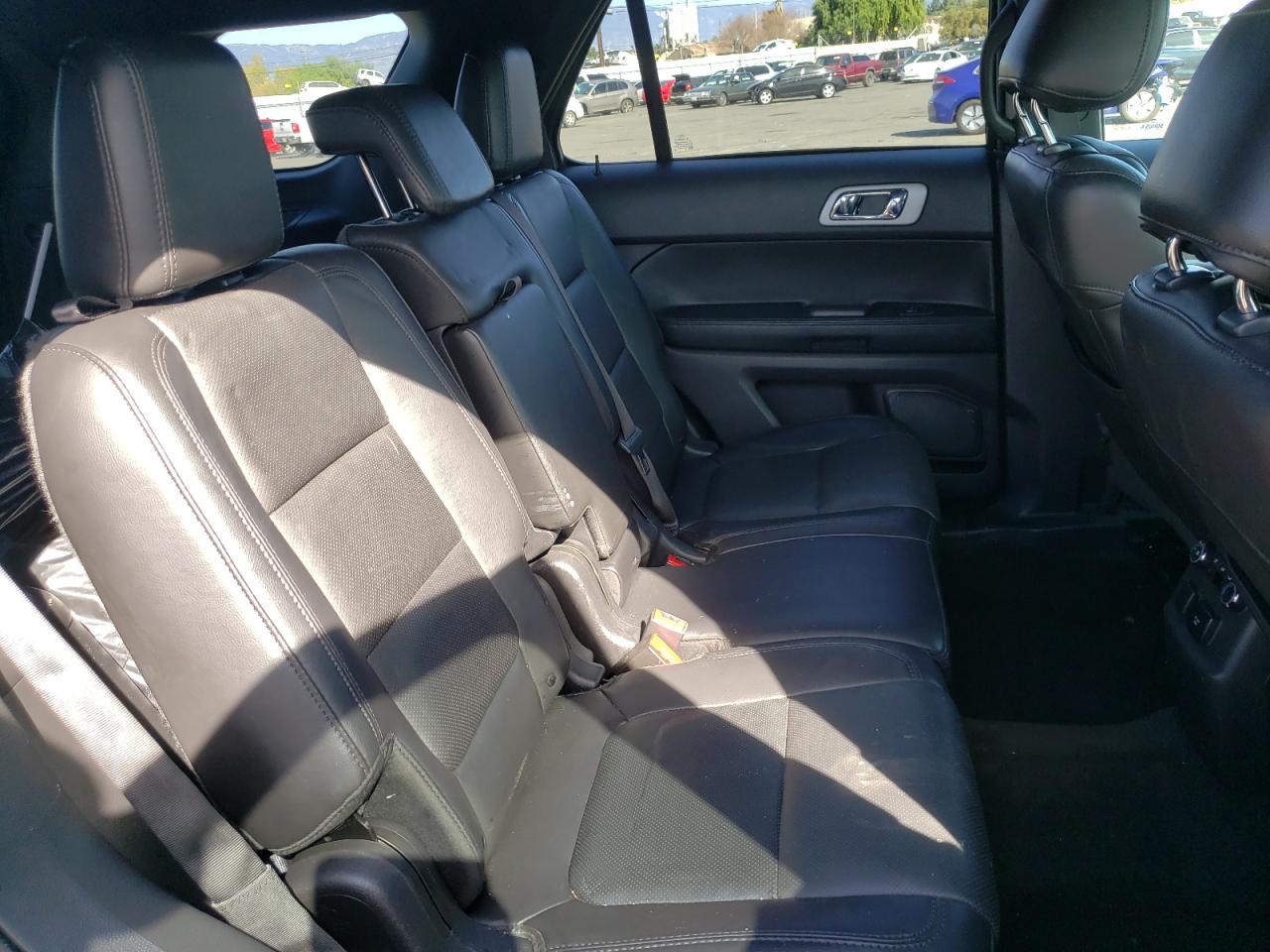 Photo 6 from auction – 2015 FORD EXPLORER L with VIN 1FM5K7F88FGA40862