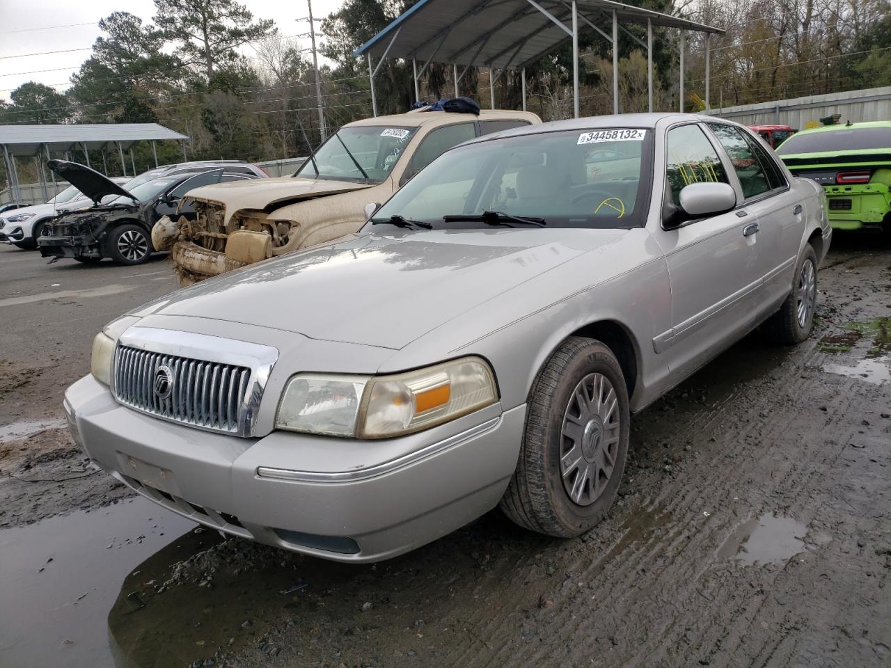 Photo 2 from auction – 2008 MERCURY GRAND MARQ with VIN 2MEFM74V28X608160