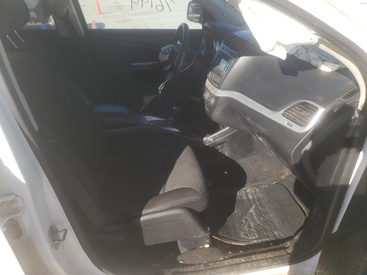 صورة رقم 5 من المزاد - 2018 DODGE JOURNEY SE مع VIN 3C4PDCAB4JT490385