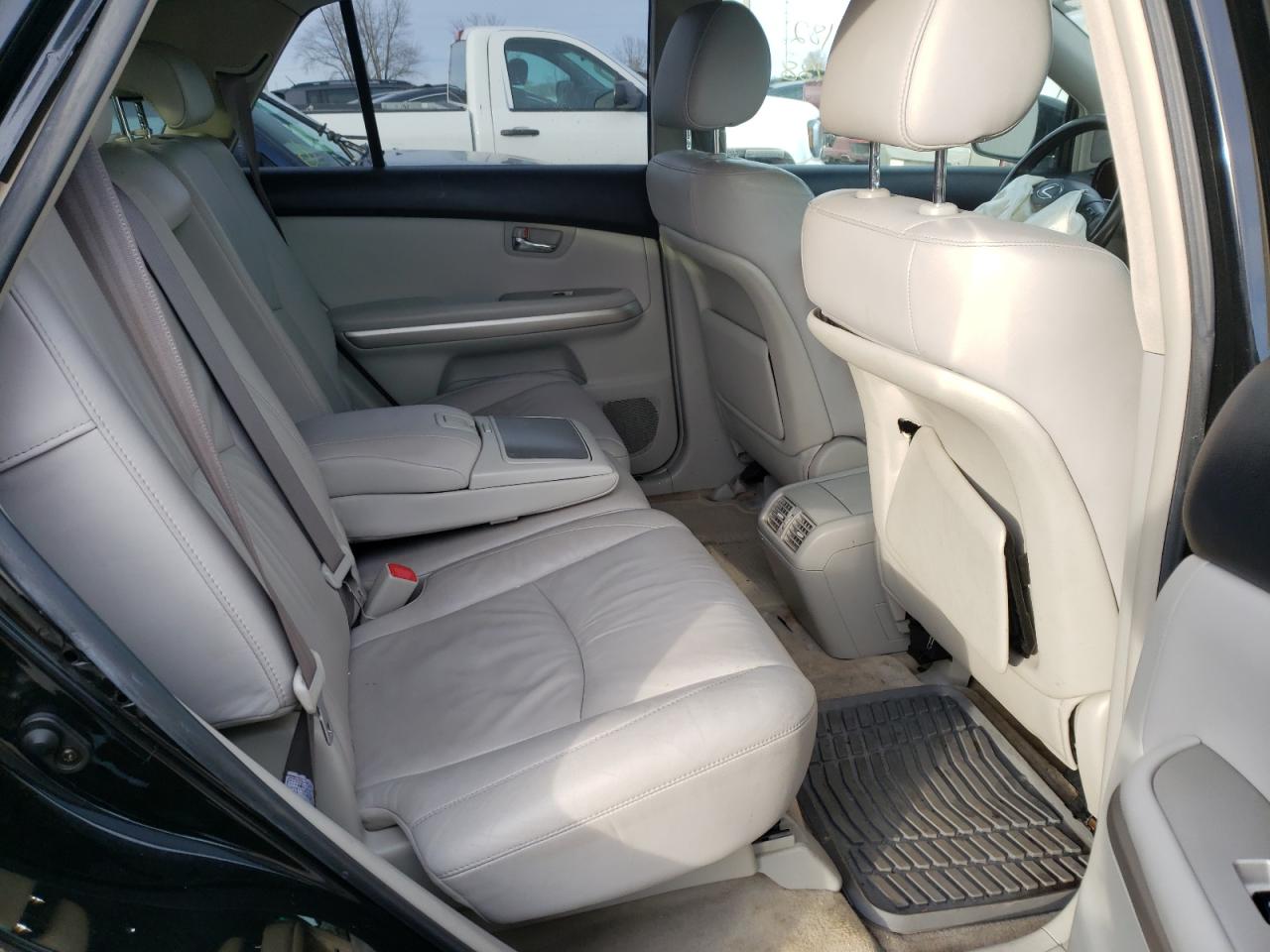 Photo 6 from auction – 2006 LEXUS RX 400 with VIN JTJHW31U660013782