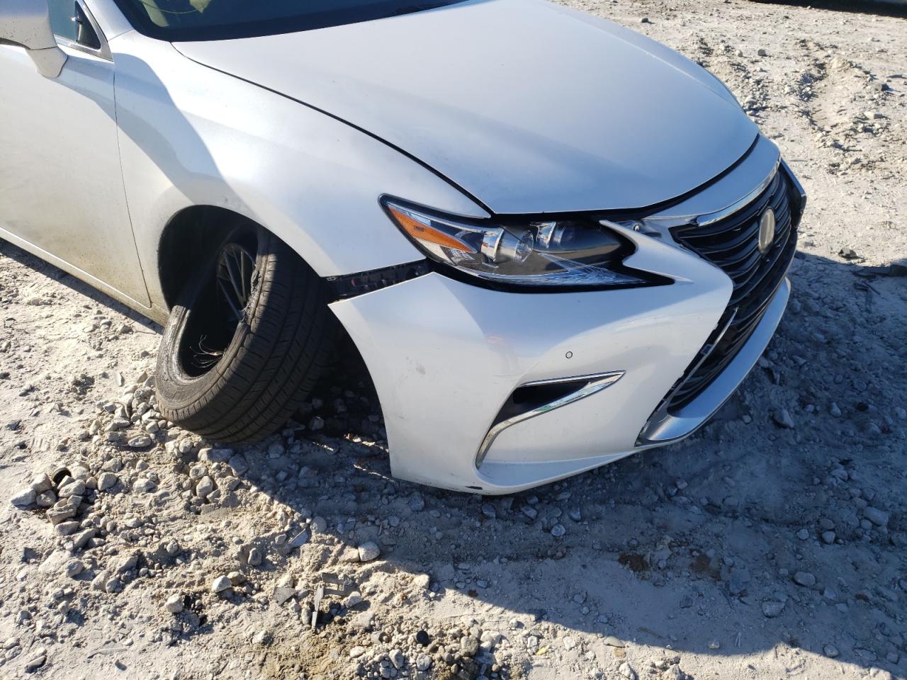 Фото 9 с аукциона – 2016 LEXUS ES 350 с VIN JTHBK1GG2G2236237