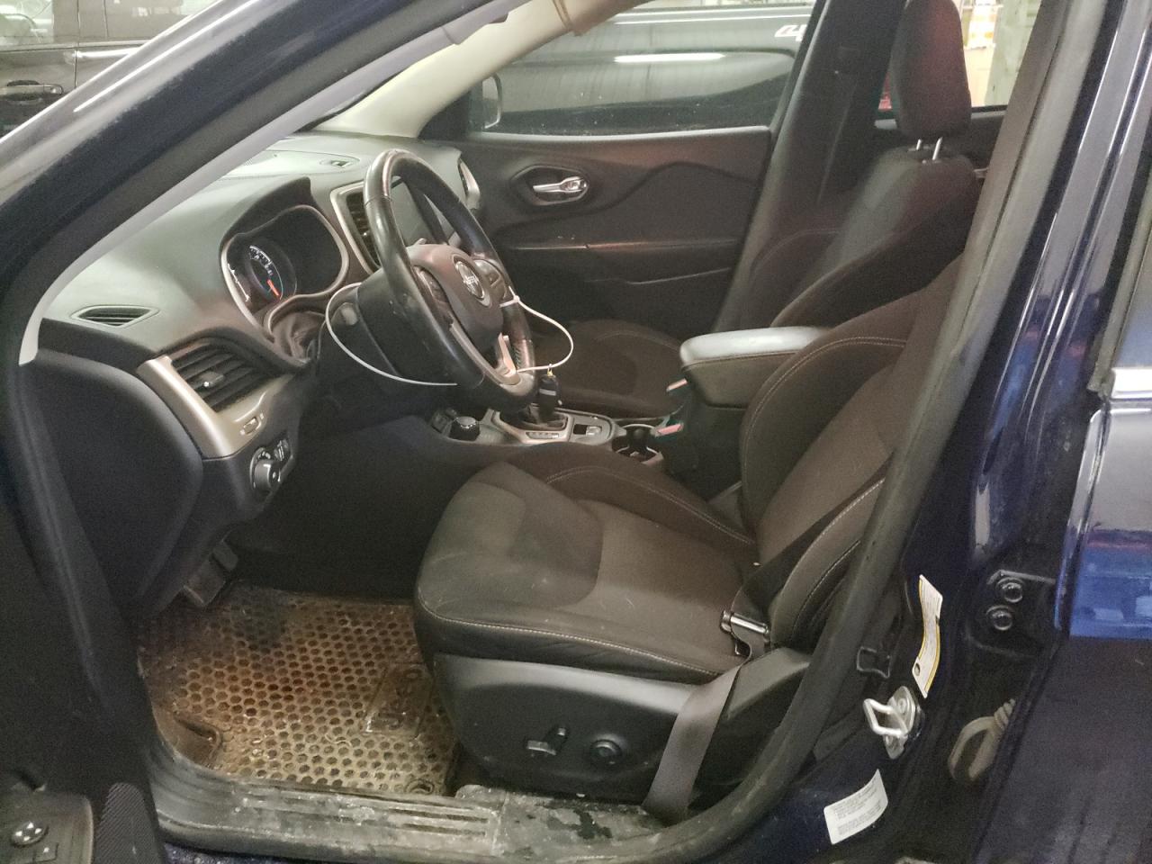 Photo 5 from auction – 2016 JEEP CHEROKEE L with VIN 1C4PJMCS2GW332058