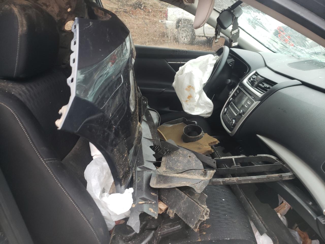 Photo 5 from auction – 2016 NISSAN ALTIMA 2.5 with VIN 1N4AL3AP1GC266487