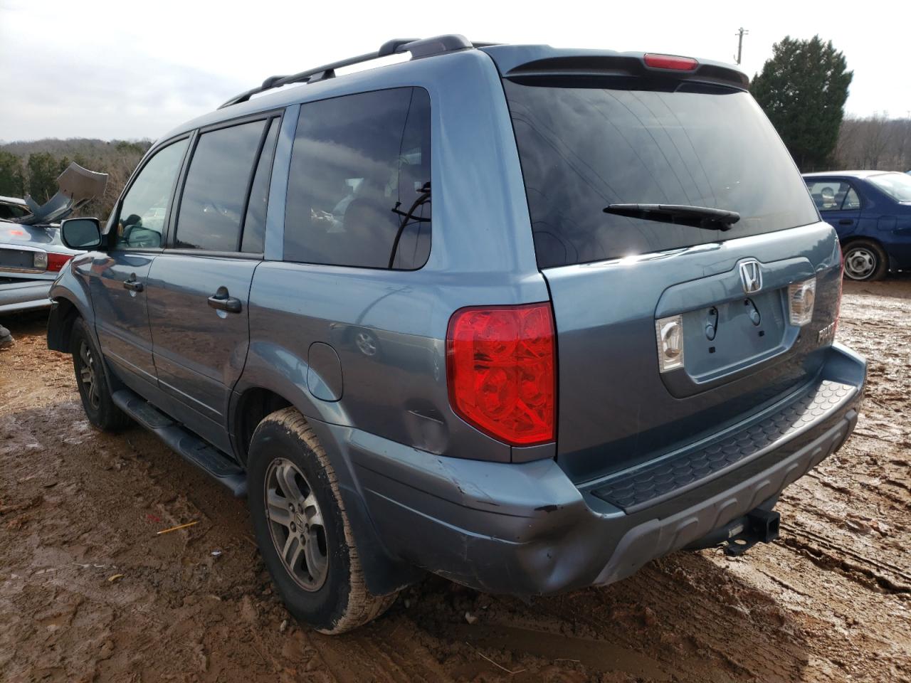 Photo 3 from auction – 2005 HONDA PILOT EX with VIN 5FNYF18465B053521