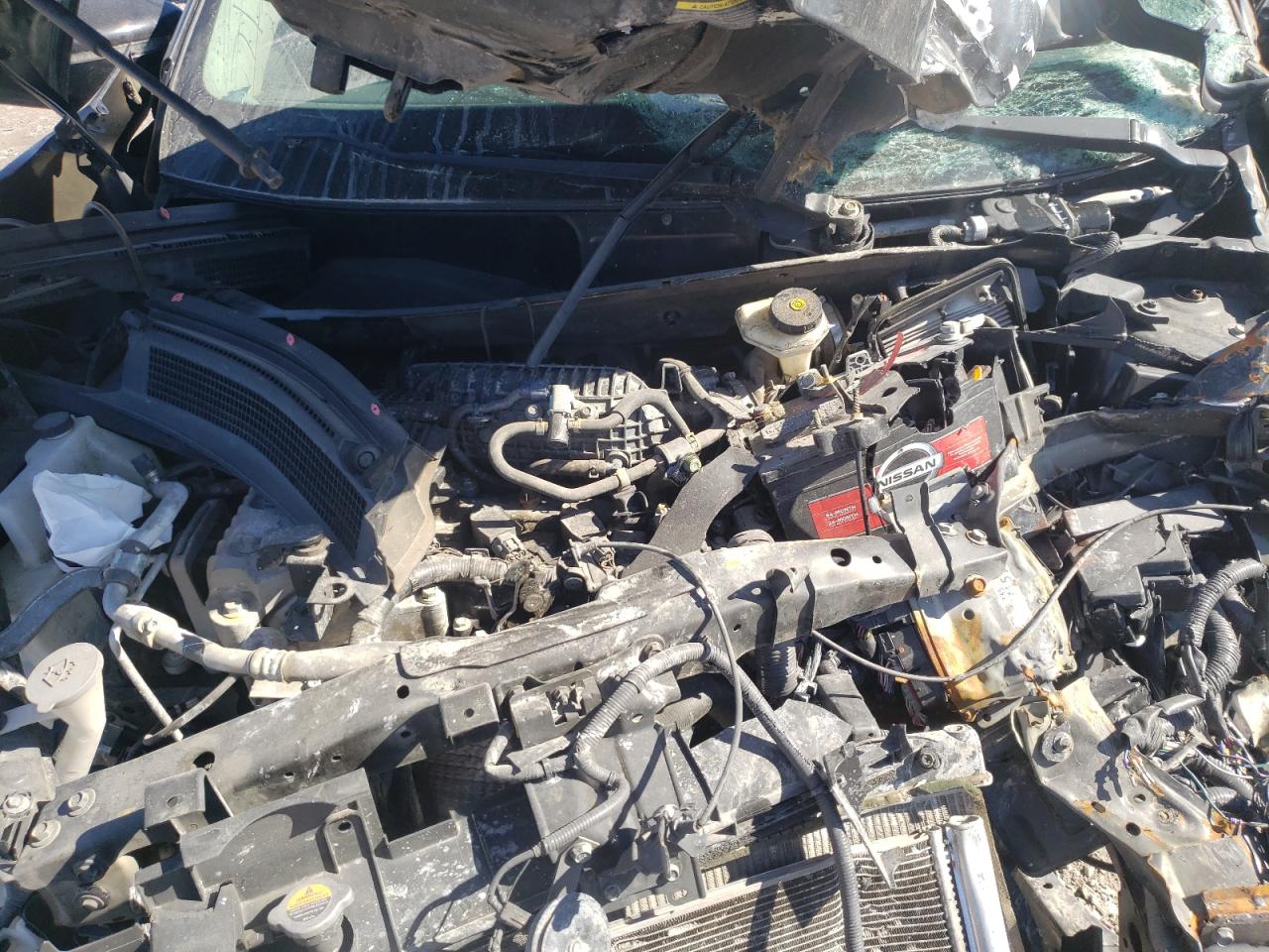 Photo 7 from auction – 2014 NISSAN ROGUE with VIN 5N1AT2MT8EC840136