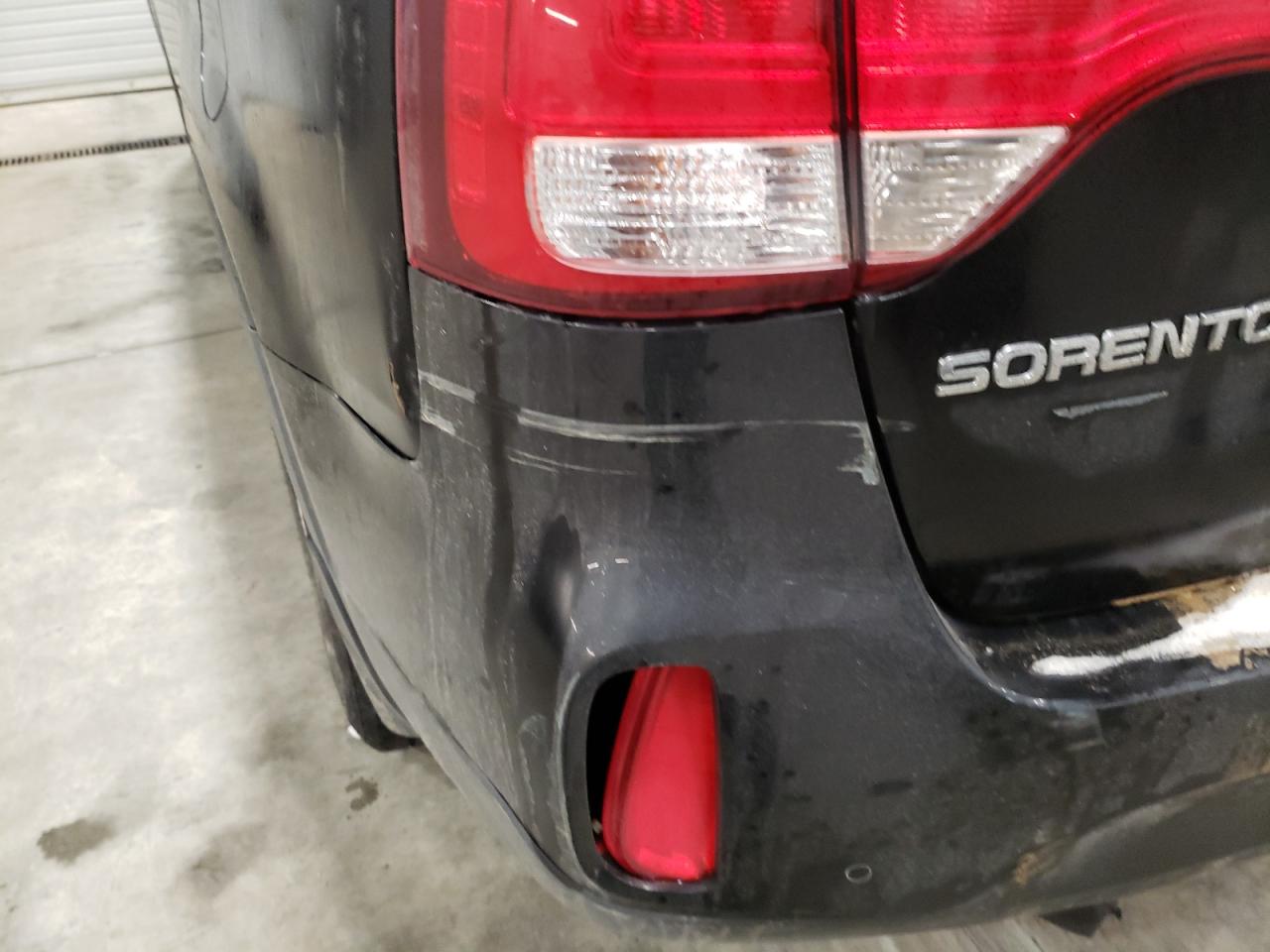 Photo 9 from auction – 2014 KIA SORENTO EX with VIN 5XYKUDA73EG490838