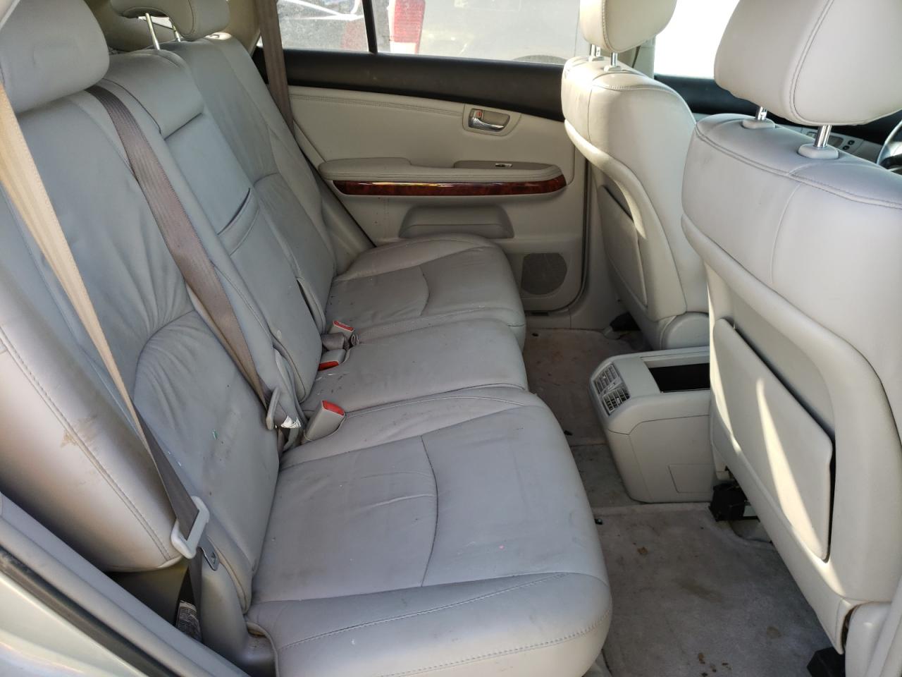 Photo 6 from auction – 2005 LEXUS RX 330 with VIN 2T2HA31U75C050776