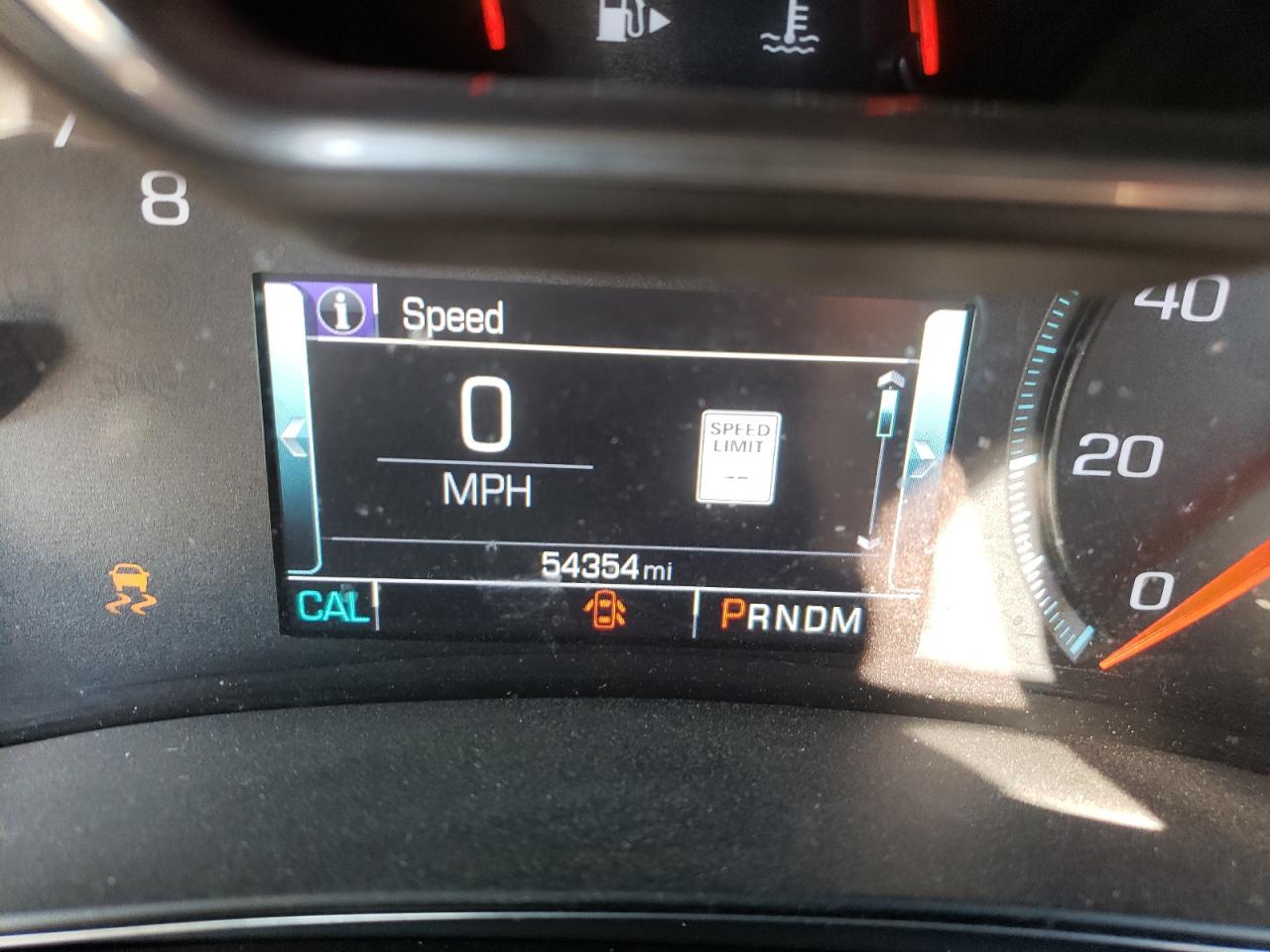 Photo 8 from auction – 2017 CHEVROLET IMPALA LT with VIN 2G1105S39H9143967