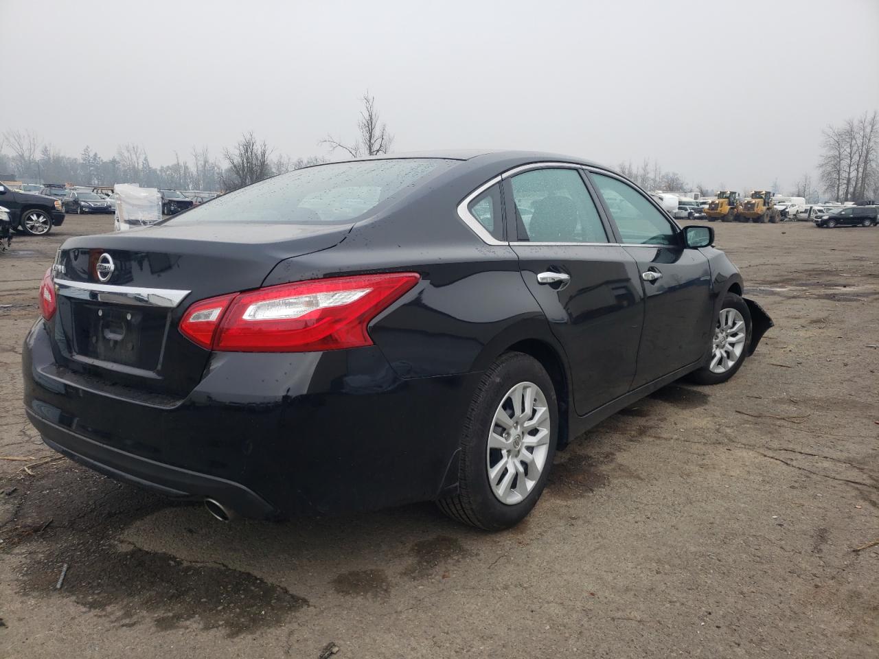 Photo 4 from auction – 2017 NISSAN ALTIMA 2.5 with VIN 1N4AL3AP6HC222874
