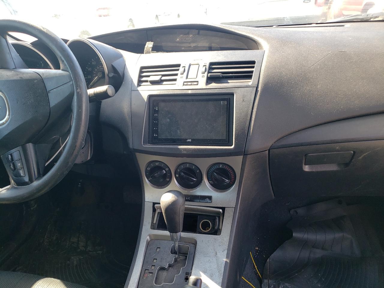 Photo 9 from auction – 2011 MAZDA 3 I with VIN JM1BL1UF8B1490270