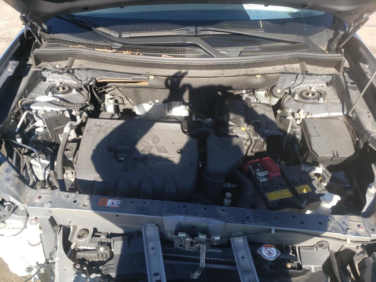 Photo 7 from auction – 2018 MITSUBISHI OUTLANDER with VIN JA4AZ3A35JJ002899