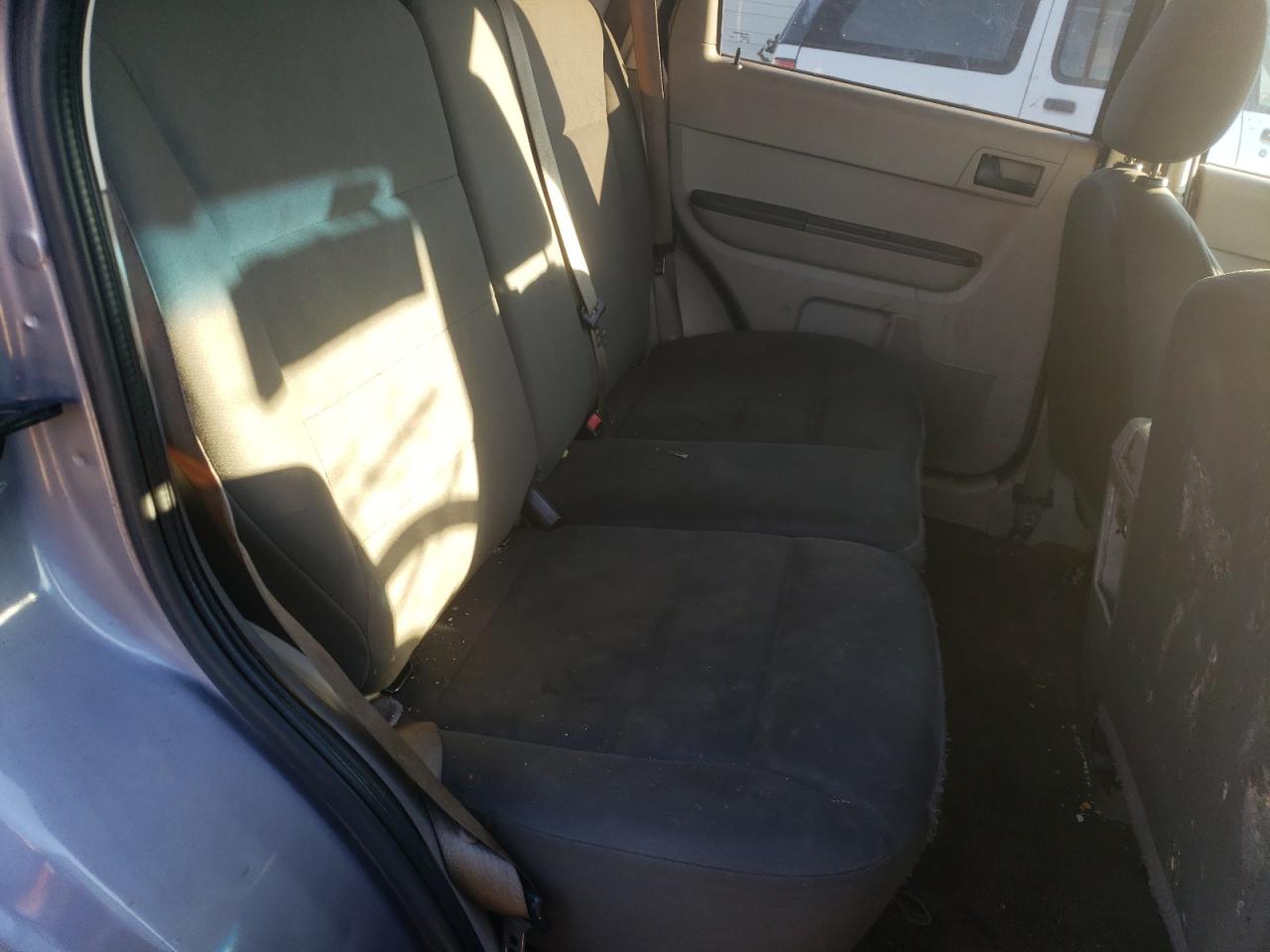 Photo 6 from auction – 2008 FORD ESCAPE XLS with VIN 1FMCU02Z38KA83416