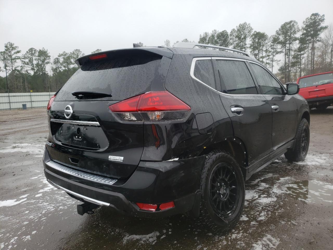 Photo 4 from auction – 2019 NISSAN ROGUE S with VIN 5N1AT2MT3KC723558