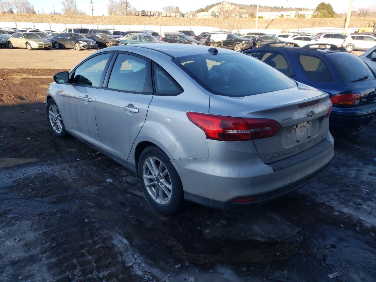 Photo 3 from auction – 2016 FORD FOCUS SE with VIN 1FADP3F27GL227174
