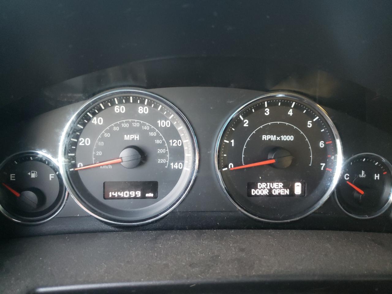 Photo 8 from auction – 2008 JEEP COMMANDER with VIN 1J8HG48K48C166424