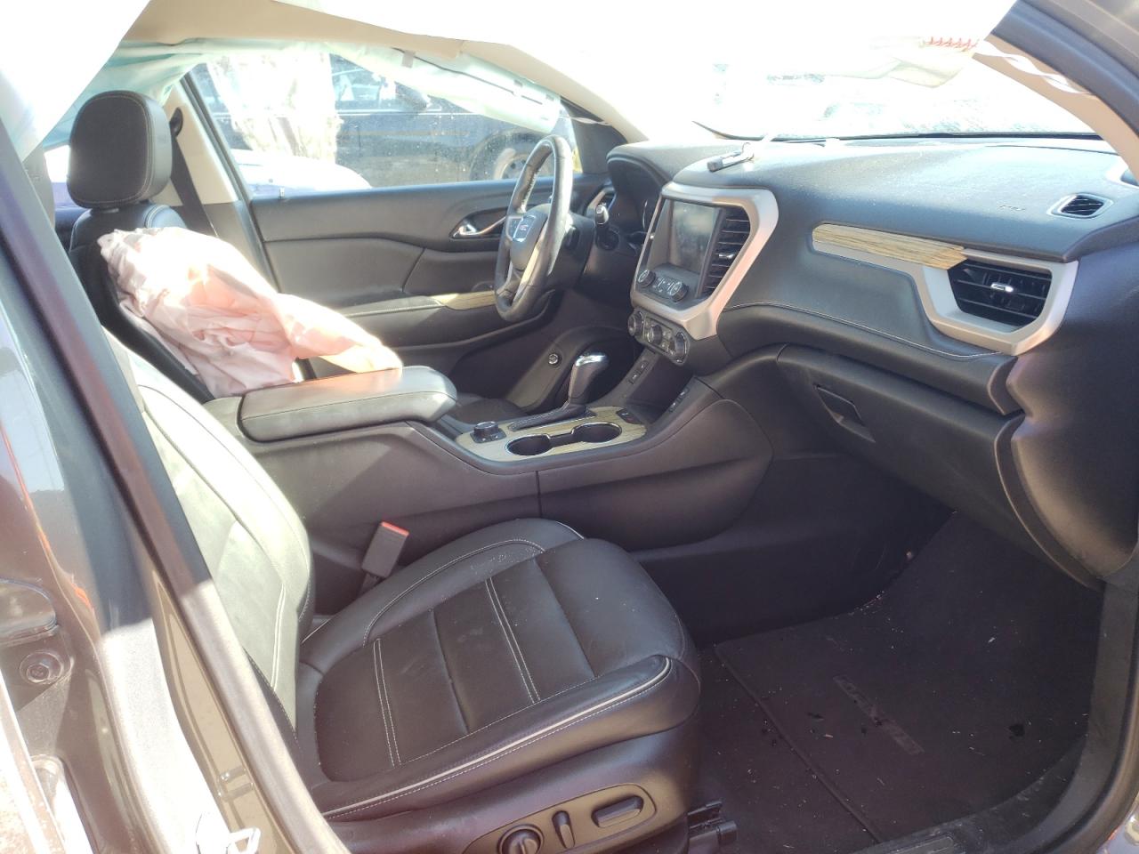 Photo 5 from auction – 2018 GMC ACADIA DEN with VIN 1GKKNPLS0JZ161417