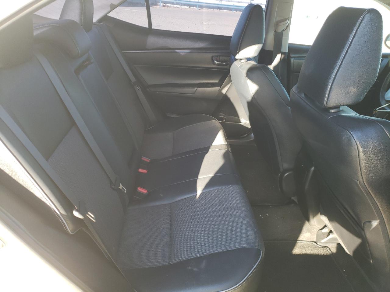 Photo 6 from auction – 2016 TOYOTA COROLLA L with VIN 5YFBURHE8GP503468