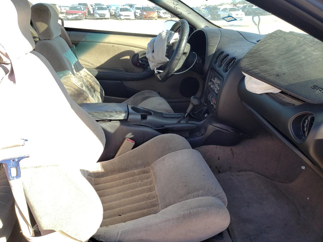 Photo 5 from auction – 2001 PONTIAC FIREBIRD with VIN 2G2FS22K212111099