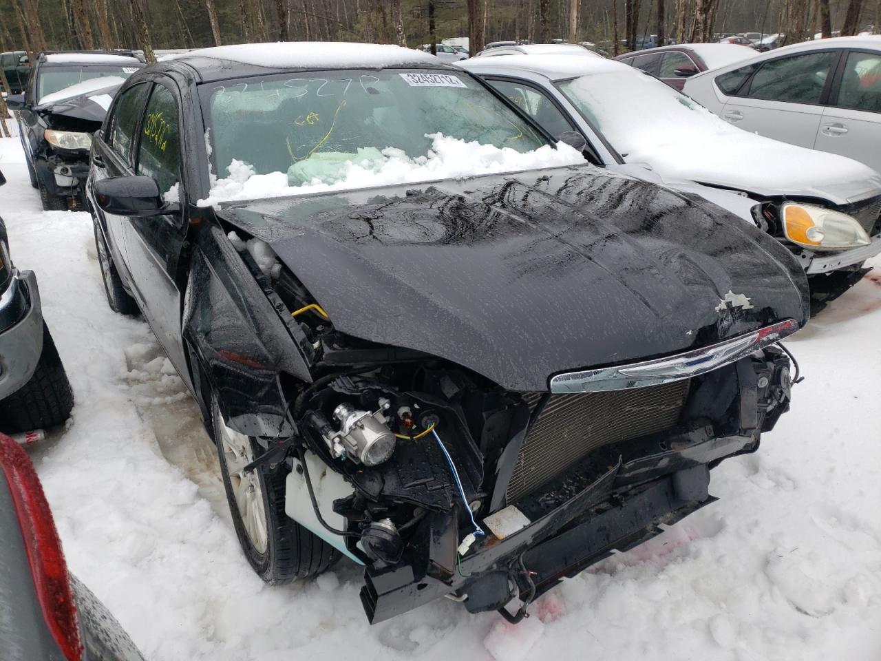 CHRYSLER 200 LX 2013 with VIN 1C3CCBAB5DN568922 - Photo from auction
