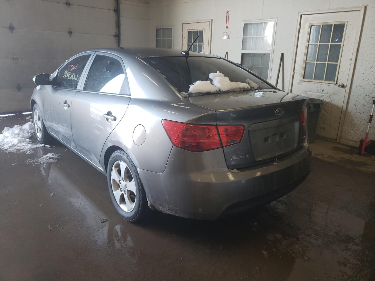 Photo 3 from auction – 2010 KIA FORTE EX with VIN KNAFU4A29A5253339