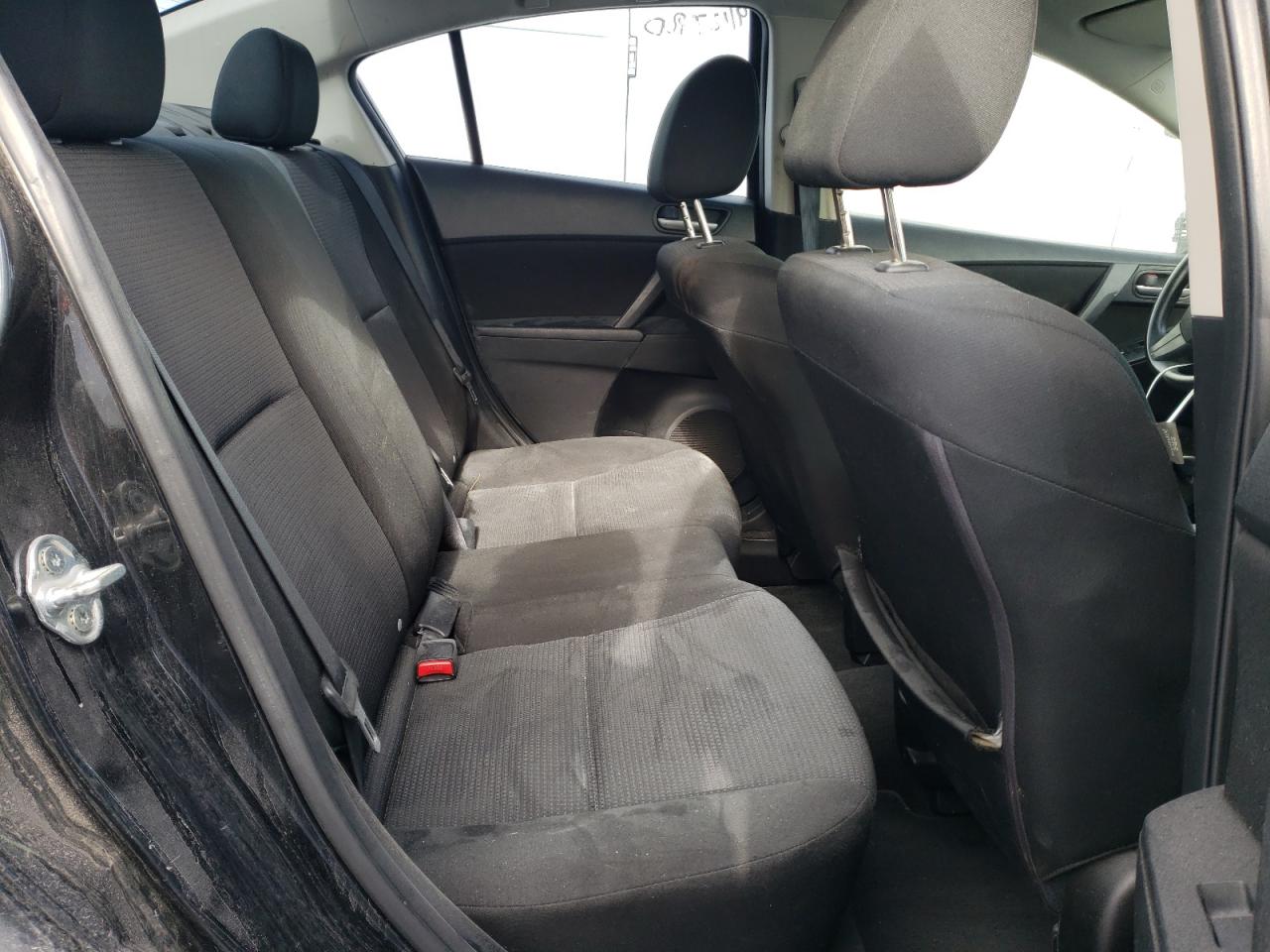 Photo 6 from auction – 2012 MAZDA 3 I with VIN JM1BL1UF3C1567094