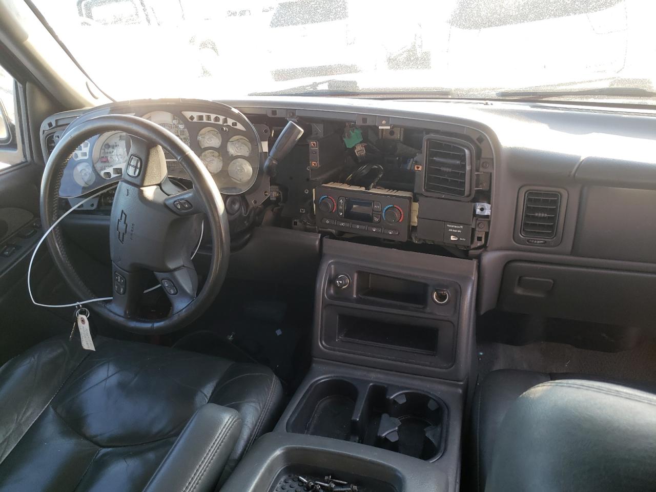 Photo 9 from auction – 2003 CHEVROLET SILVERADO with VIN 1GCEK19T23E116729