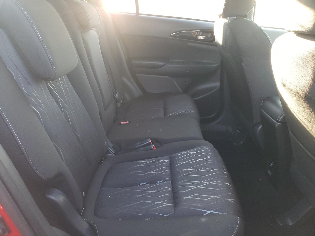Photo 6 from auction – 2020 MITSUBISHI ECLIPSE CR with VIN JA4AT5AA5LZ029648