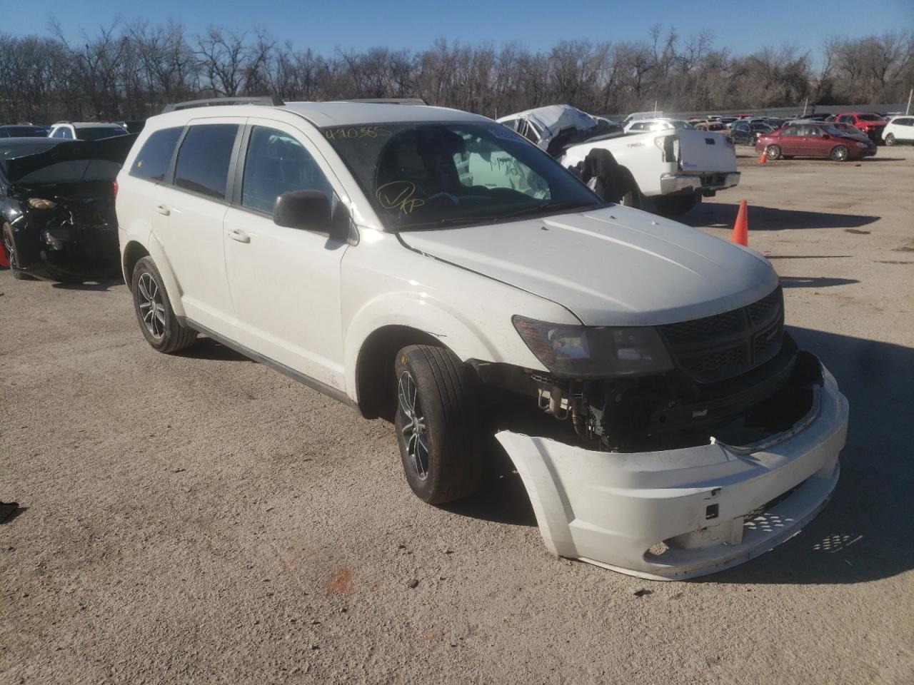 DODGE JOURNEY SE 2018 مع رقم تعريف المركبة 3C4PDCAB4JT490385 - صورة من المزاد