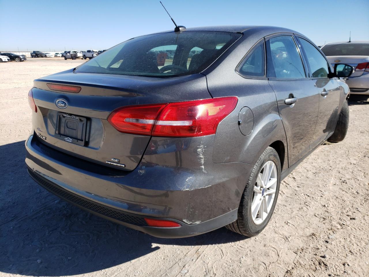 Photo 4 from auction – 2015 FORD FOCUS SE with VIN 1FADP3F24FL262916