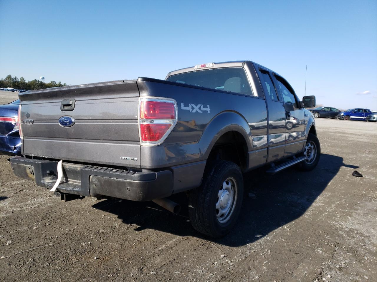 صورة رقم 4 من المزاد - 2013 FORD F150 SUPER مع VIN 1FTFX1EF8DKF87468