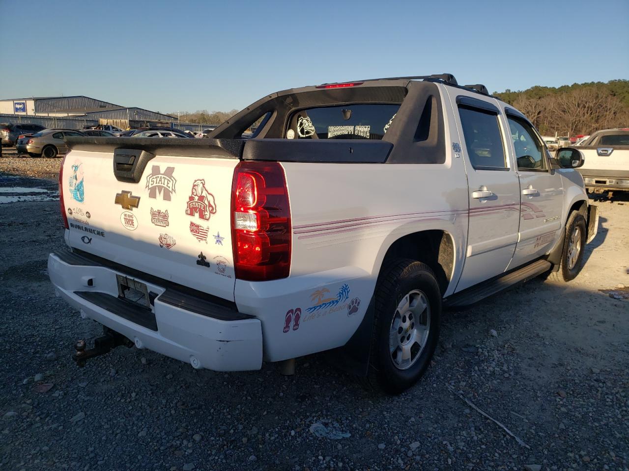 Photo 4 from auction – 2007 CHEVROLET AVALANCHE with VIN 3GNEC12J67G296390