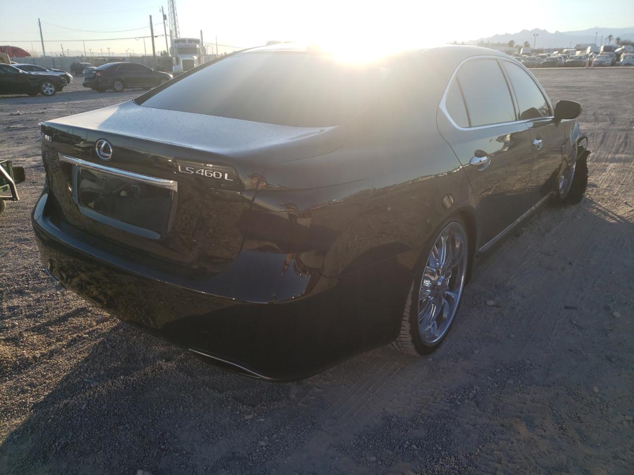 Photo 4 from auction – 2008 LEXUS LS 460L with VIN JTHGL46F985030412